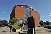 ARoS Aarhus Kunstmuseum mit 'Your rainbow panorama', Skywalk auf dem Dach, Aarhus, Halbinsel Jütland, Dänemark, Nordeuropa