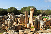 Südlicher Teil der Ausgrabungsstätte Torre d'en Galmes, Talayotische Stätte, bei Alaior, Insel Menorca, Balearen, Spanien, Europa