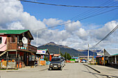 Ortsansicht von Puerto Williams, Insel Navarino, Feuerland, am Beagle-Kanal, Chile, Südamerika