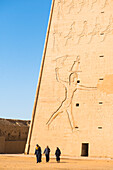 Erster Pylon, Tempel von Edfu, Edfu, Oberägypten, Ägypten, Nordafrika