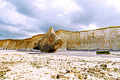  Bunker Vertical (Bunker tombé) near Sainte-Marguerite-sur-Mer, on the Alabaster Coast (Côte d&#39;Albâtre, Cote d&#39;Albatre) in the Seine-Maritime department in the Normandy region of France 