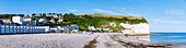  Pebble beach, bathing huts and chalk cliffs in Yport on the Alabaster Coast (Côte d&#39;Albâtre, Cote d&#39;Albatre) in the Seine-Maritime department in the Normandy region of France 