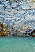  Felsformationen, Alcantara-Schlucht, Castiglione di Sicilia, Sizilien, Italien 