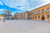 Piazza Duomo, Ortygia, Syracuse, Sicily, Italy