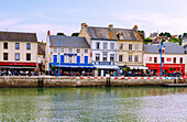 Port-en-Bessin-Huppain an der Côte de Nacre (Cote de Nacre, Perlmuttküste, Landungsstrände) im Département Calvados in der Region Normandie in Frankreich