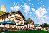  Historic market square with Haus zum Sailer (guest information) with Lüftlmalerei in Neubeuern in Chiemgau in Upper Bavaria in Germany 