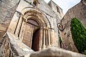  Saint Vincent Catholic Church, Les Baux de Provence, Provence-Alpes-Côte d&#39;Azur, France 