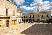  Piazza IV Novembre in Mesagne, Apulien, Italien. 