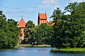  Burg Trakai auf einer Insel im See Galve, Litauen, Europa 