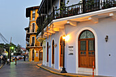 Kolonialgebäude, Restaurants, Casco Antiguo, historisches Viertel von Panama-Stadt, Republik Panama, Mittelamerika, befinden