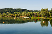 malerischer Badesee, Biodiversum Camille Gira, Centre d'accueil Haff Réimech, bei Schengen, Mosel, Luxemburg, Luxembourg