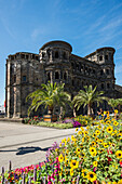  Porta Nigra, Roman city gate, UNESCO World Heritage Site, Trier, Mosel, Rhineland-Palatinate, Germany 