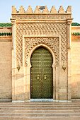 Kulturelle Sehenswürdigkeit, der Hassan-Turm in Rabat, Marokko, in der Abendsonne.