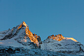 Berg Becca di Monciair im Abendlicht, Nationalpark Gran Paradiso, Aostatal, Italien