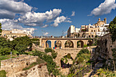  The bridge Ponte Borbonico su Lama Monachile in Polignano a Mare, Apulia, Italy, Europe 