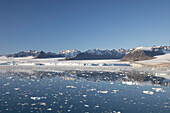 Lilliehoeoek-Gletscher, Krossfjord, Spitzbergen, Norwegen