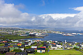 Blick auf den Ort Torshavn, Färöer Inseln