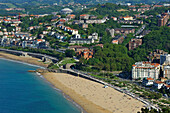  Strand von Ondarreta, Bucht La Concha vom Monte Igeldo aus gesehen, San Sebastian, Golf von Biskaya, Provinz Gipuzkoa, Baskenland, Spanien, Europa 