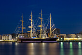 Passat-Schiff bei Nacht, Travemünde, Hansestadt Lübeck, Schleswig-Holstein, Deutschland