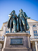  Goethe-Schiller Monument, Theaterplatz, Weimar, Thuringia, Central Germany, East Germany, Germany, Europe 