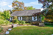 Birmingham Friends Meeting House and Peace Garden am Brandywine Battlefield Trail  im Brandywine Valley bei Birmingham Hill, Chester County, Pennsylvania, USA