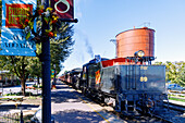  Historic Strasburg Railroad shortly before departure in Strasburg in the Pennsylvania Dutch Country in Pennsylvania, USA 