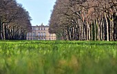  Historic castle driveway of Herrenchiemsee Castle, Chiemsee, Chiemgau, Bavaria, Germany 