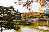  Hyangwonjeong Pavilion in Seoul, near Gyeongbokgung Palace. 