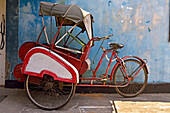 cycle rickshaw (becak), Sondakan district, Solo (Surakarta), Java island, Indonesia, Southeast Asia