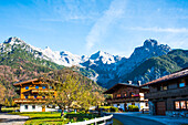  Loferer Steinberge, with traditional country houses, in St. Ullrich am Pillersee, Tyrol, Austria 