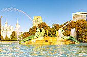  Swann Memorial Fountain on Logan Square in the Parkway Museums District in Philadelphia, Pennsylvania, USA 