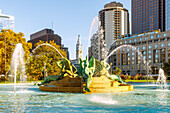  Swann Memorial Fountain on Logan Square overlooking City Hall in the Parkway Museums District in Philadelphia, Pennsylvania, USA 