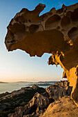 Bizarre Granitfelsen, Roccia dell Orso, Sonnenuntergang, Capo d'Orso, Palau, Costa Smeralda, Sardinien, Italien