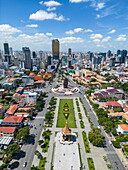  Aerial view of Norodom Sihanouk Memorial with Independence Monument in the city center and skyline behind, Chamkarmon District, Phnom Penh, Cambodia, Asia 