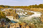  Great Falls (Potomac River) in Great Falls Park, Fairfax County, Virginia, USA 