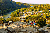  Maryland Heights lookout point in Harpers Ferry National Historical Park and view of Harpers Ferry and the Shenandoah and Potomac Rivers, Jefferson County, West Virginia, USA 