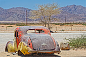  Car wreck, Solitaire, Namib-Naukluft National Park, Namibia, Africa 