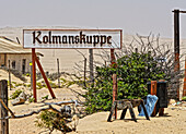 Ortsschild, Geisterstadt Kolmanskuppe, Lüderitz, Kharas, Namibia, Afrika