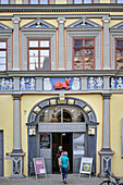 Visitors walk through the artistic entrance of the Kunsthalle am Fischmarkt, Erfurt, state capital, Free State of Thuringia, Germany, Europe