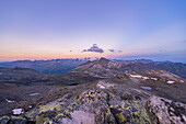 Blick Richtung Großvenediger am Gipfel 'Hörndl', bei Sonnenaufgang, Felbertauern, Nationalpark Hohe Tauern, Osttirol, Österreich