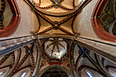 Deckengewölbe in der Basilika Sant’Andrea, Vercelli, Piemont, Italien, Europa