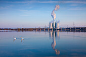 Braunkohlekraftwerk, Kühltürme im Abendlicht, Kraftwerk, Schkopau, Sachsen-Anhalt, Deutschland