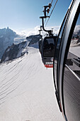 Blick auf das Gletschermeer am Mont-Blanc von der Panorama-Gondel aus, Mer de Glace, Vallee Blanche, Chamonix Mont Blanc, Haute Savoie, Frankreich