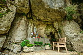 Mariengrotte am Taschnerfels in Neuhaus, Aufseßer Tal, Franken, Bayern, Deutschland