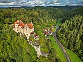 Luftaufnahme der Burg Rabenstein, Fränkische Schweiz, Franken, Bayern, Deutschland