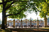 Canada Gate, The Green Park, Buckingham Palace, London, England, UK