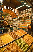  Türkiye, Türkei, Istanbul, Konditorei, Süßigkeiten, Dessert,  