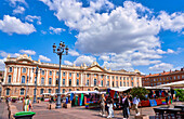 Place du Capitole, Hôtel de Ville, Toulouse, Haute-Garonne, Occitanie, France, Europe.
