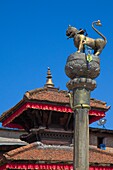 Nepal, Bhaktapur, Tachapal Tol, column, statue, temple, 
