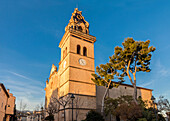 Kirche von Santa Maria del Cami im Abendlicht, Mallorca, Balearen, Spanien